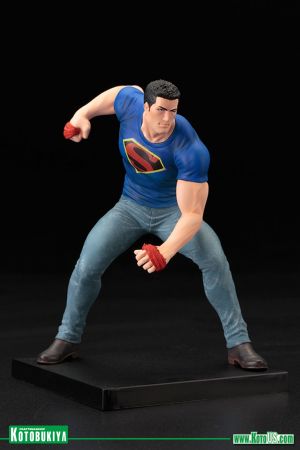 SDCC Limited Edition DC Comics Clark Kent – Truth – ARTFX+ Statue