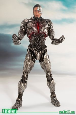 JUSTICE LEAGUE MOVIE CYBORG ARTFX+ STATUE