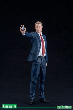 GOTHAM TV JAMES "JIM" GORDON ARTFX+ STATUE