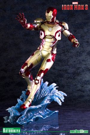 MARVEL IRON MAN 3 ~ IRON MAN MARK 42 ARTFX STATUE