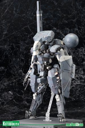 METAL GEAR SOLID V: THE PHANTOM PAIN SAHELANTHROPUS PLASTIC MODEL KIT - REPRODUCTION