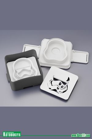 STAR WARS FIRST ORDER STORMTROOPER POUCH SANDWICH SHAPER