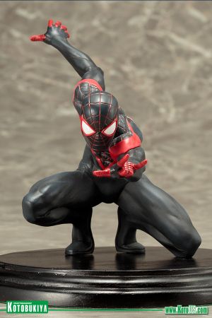 MARVEL ULTIMATE SPIDER-MAN ARTFX+ STATUE