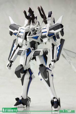 MUV LUV ALTERNATIVE TOTAL ECLIPSE SHIRANUI SECOND PHASE 3 YUYA BRIDGES KI PLASTIC MODEL KIT